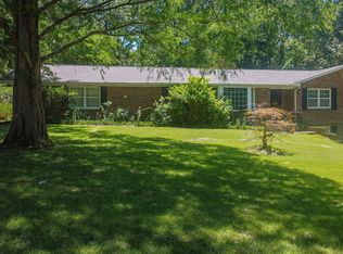 120 Forsythia Dr, Paducah, KY 42003