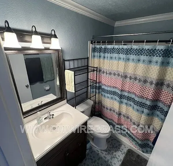 59 Andrews Dr — Photo 26