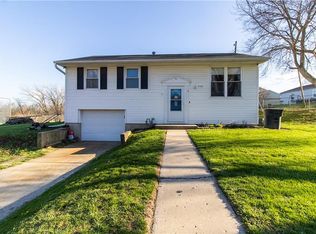 5106 Cheyenne Rd, Saint Joseph, MO 64503
