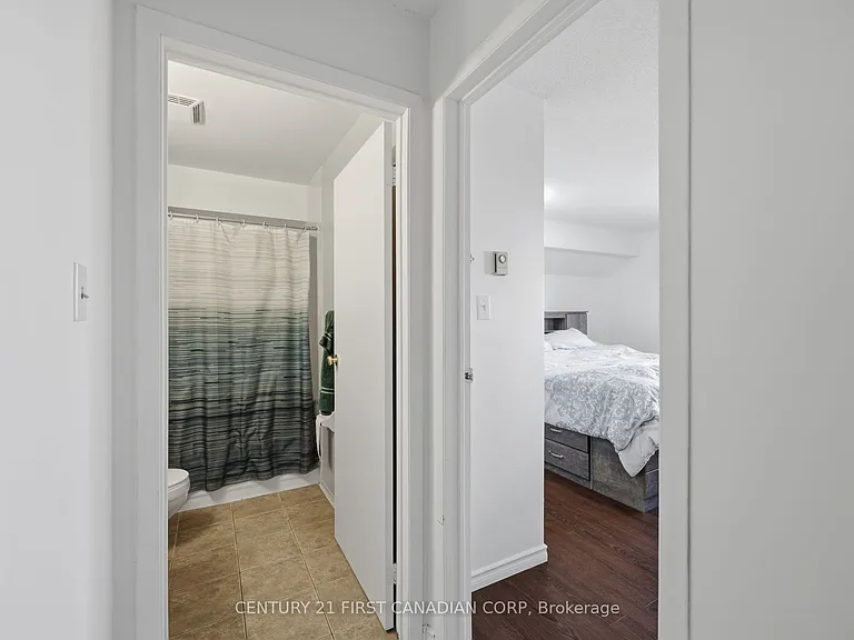 2228 Trafalgar St #201 — Photo 10