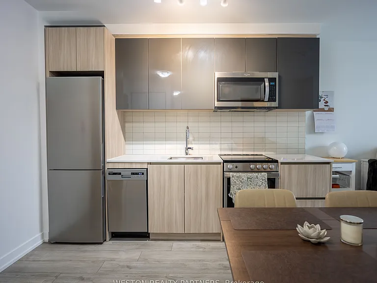 3100 Keele St #605 — Photo 7
