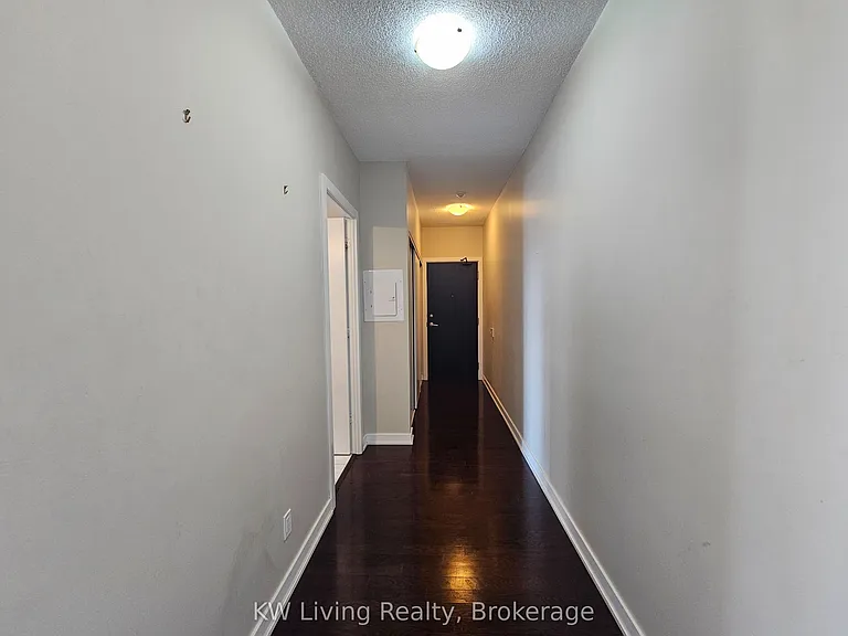 33 Charles St E #1305 — Photo 12