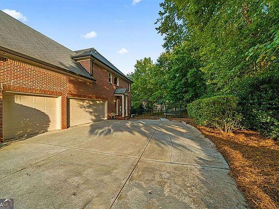 4th image of 19 Ridge View Ct