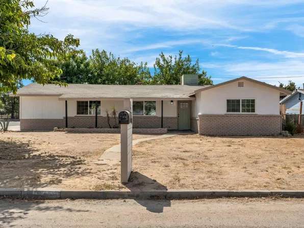 8753 E Ostler St, Selma, CA 93662