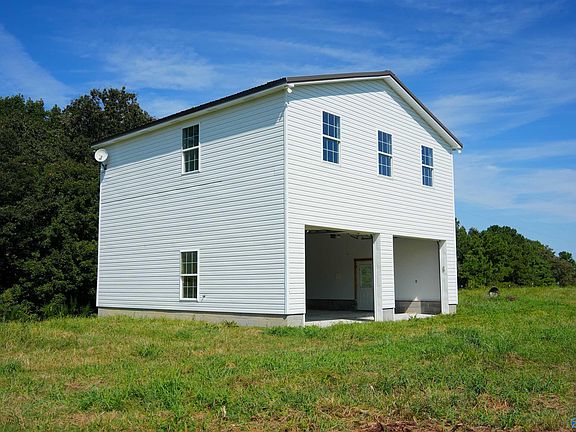 3rd image of 2403 Hog Jaw Rd