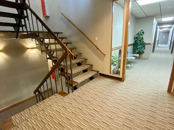 4th image of 1221 Bellevue St #11219883