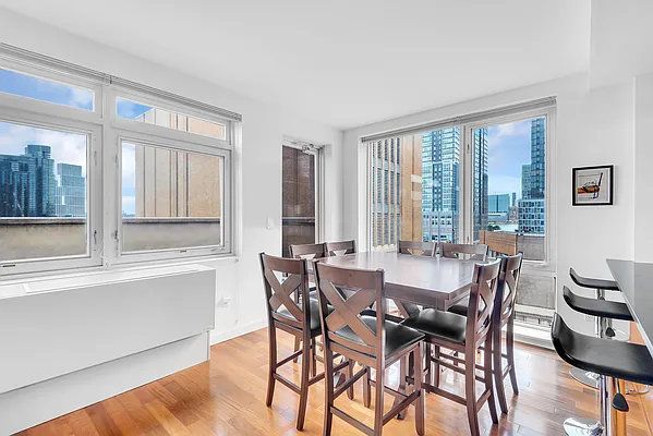 Sold by SERHANT. | media 4