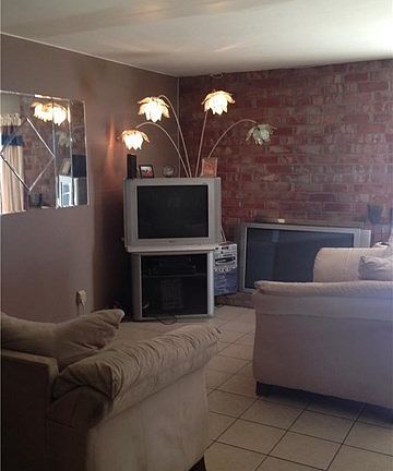 2nd image of 13920 Cagliero St