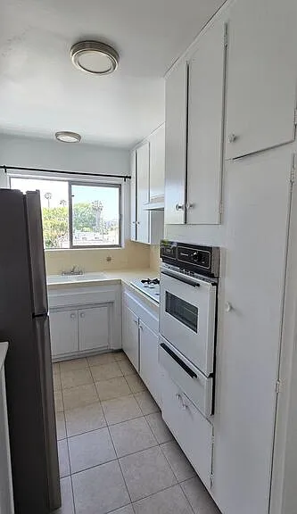 1308 N Poinsettia Pl #8 — Photo 5