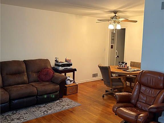 4th image of 1404 NE 67th Ter