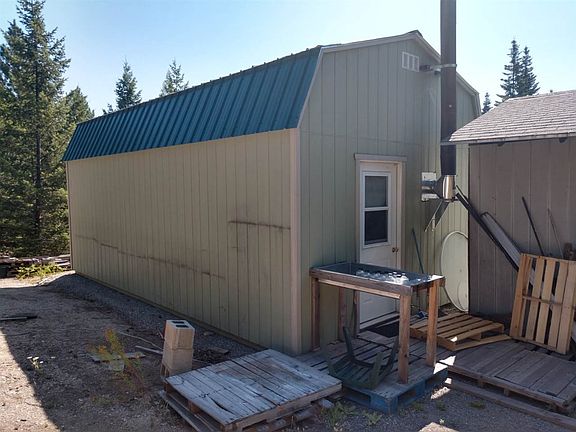 3rd image of 150 Sandy Rock Ln