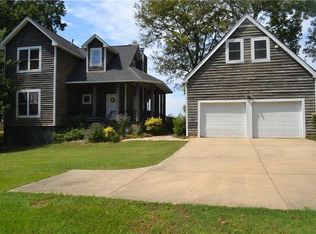 512 Mattingly St, Vicksburg, MS 39180
