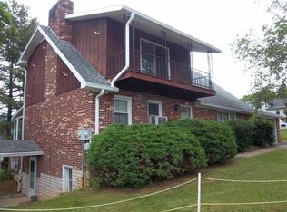 201 Front St, Galax, VA 24333
