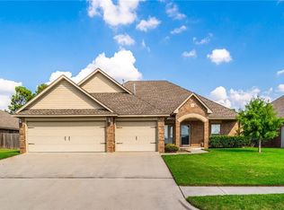 8012 Heather Glen Dr, Yukon, OK 73099