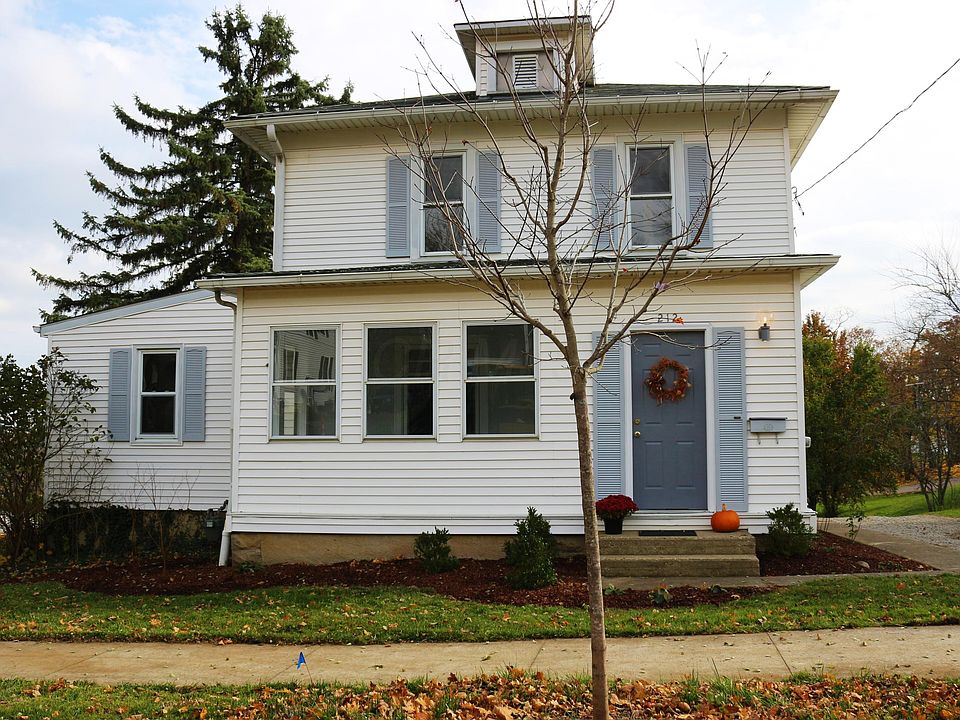 1st image of 212 Wooster Ave