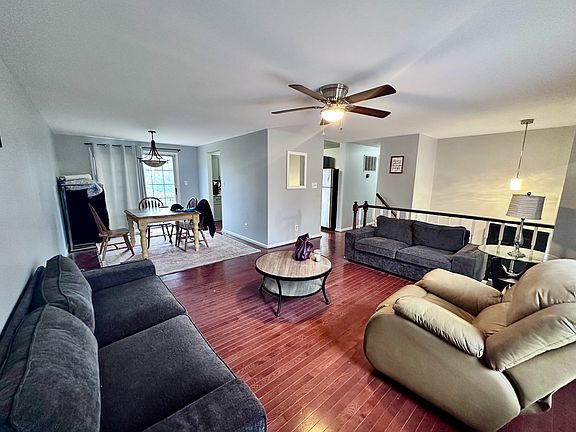 5th image of 10612 Holleybrooke Dr #3