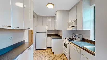 Rented by R New York