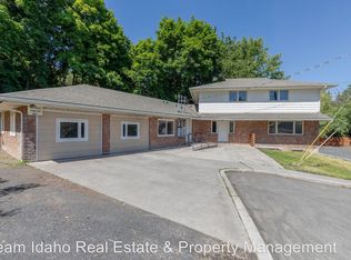 1127 King Rd APT 3, Moscow, ID 83843