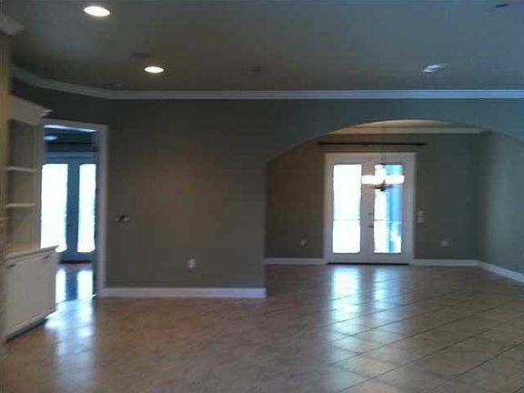 4th image of 1313 Autumn Breeze Cir