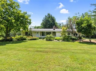 367 Columbia Rd, Valley City, OH 44280