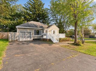 125 McKenney Ave, Mattydale, NY 13211