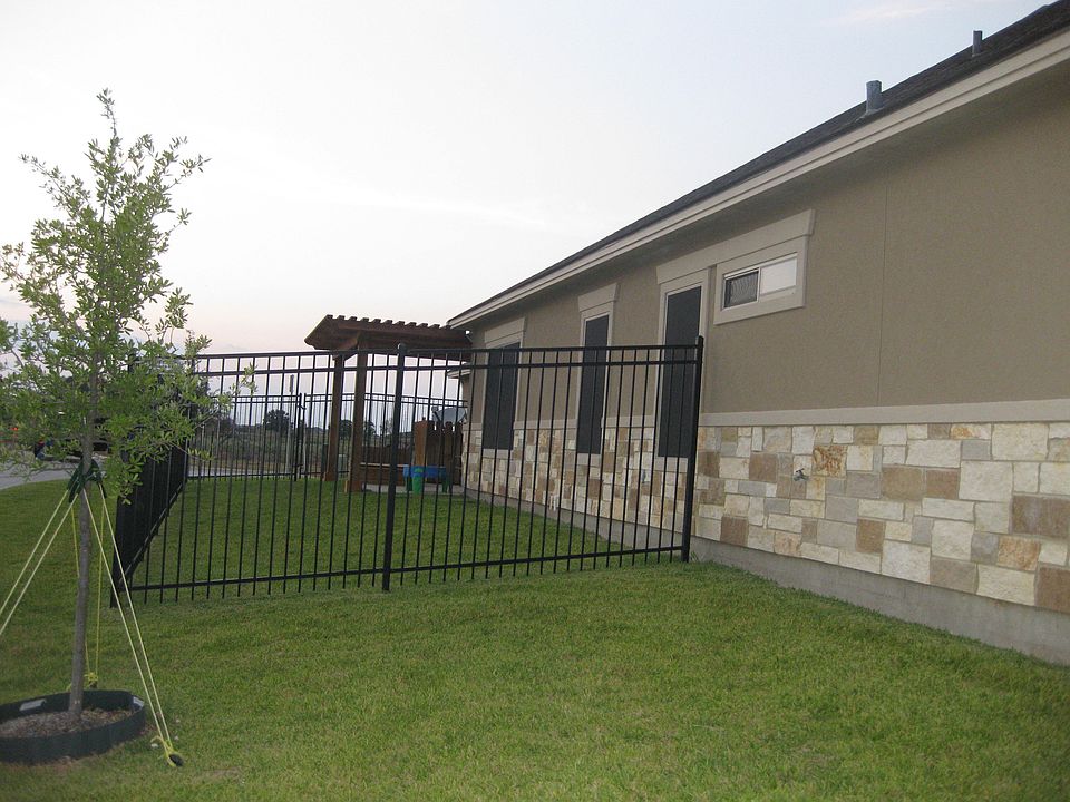 1st image of 3801 Blackhawk Ln