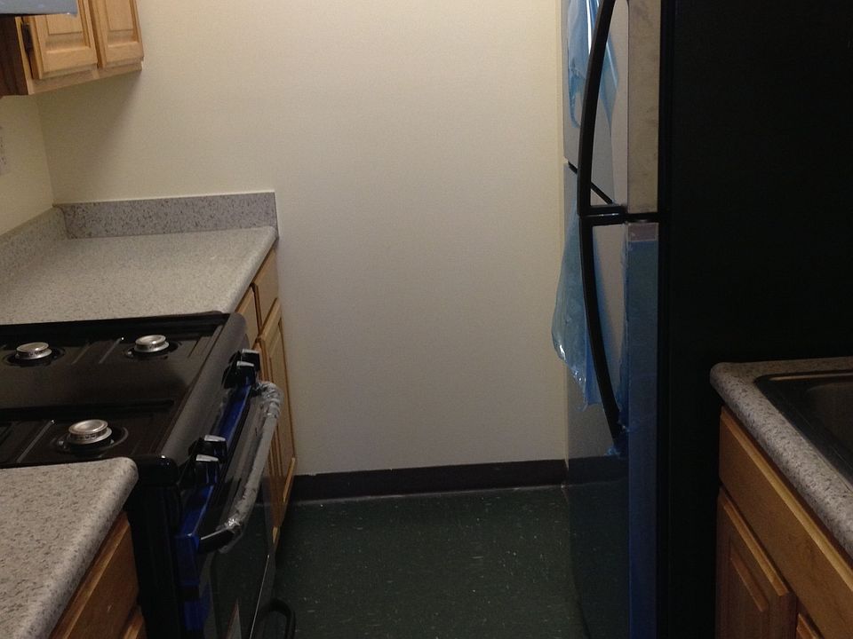 2nd image of 211 W 115th St APT 4A