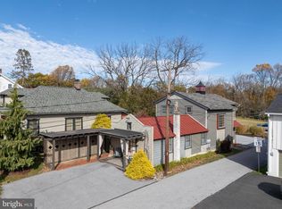 621 Sugars Bridge Rd, West Chester, PA 19380