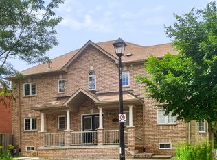 198 Dean Burton Ln, Newmarket, ON L3X3C4