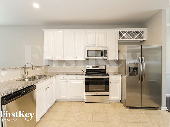 4th image of 18 Cliffview Ct
