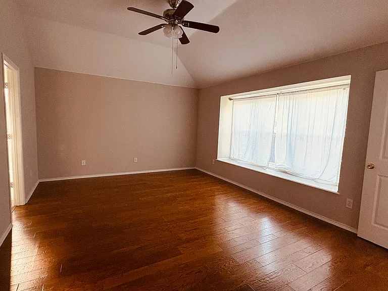 5970 Dustin Trl — Photo 21