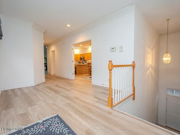 5th image of 3728 Hurstbourne Ridge Blvd