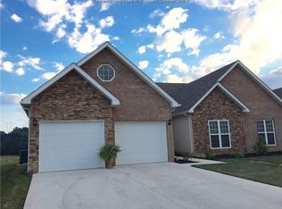 39 Cornerstone Cir, Culloden, WV 25510