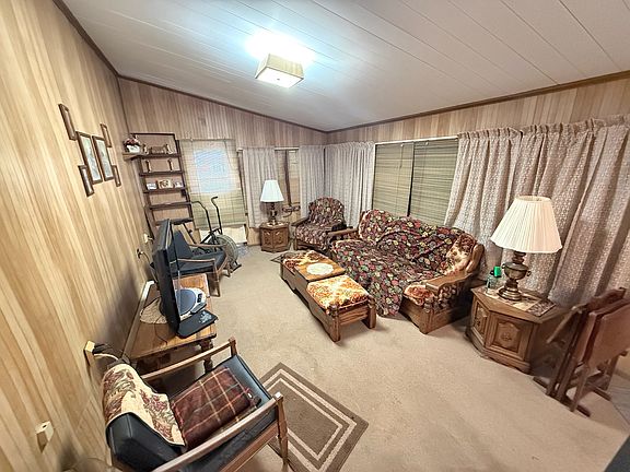 5th image of 1421 W Maple St