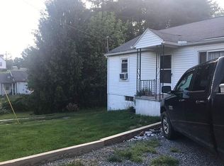 128 Persinger St, Beckley, WV 25801