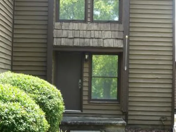 500B Pilgrim Ct, Johnson City, TN 37601