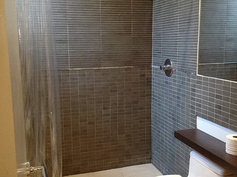 1060 Putnam Ave #3L — Photo 8