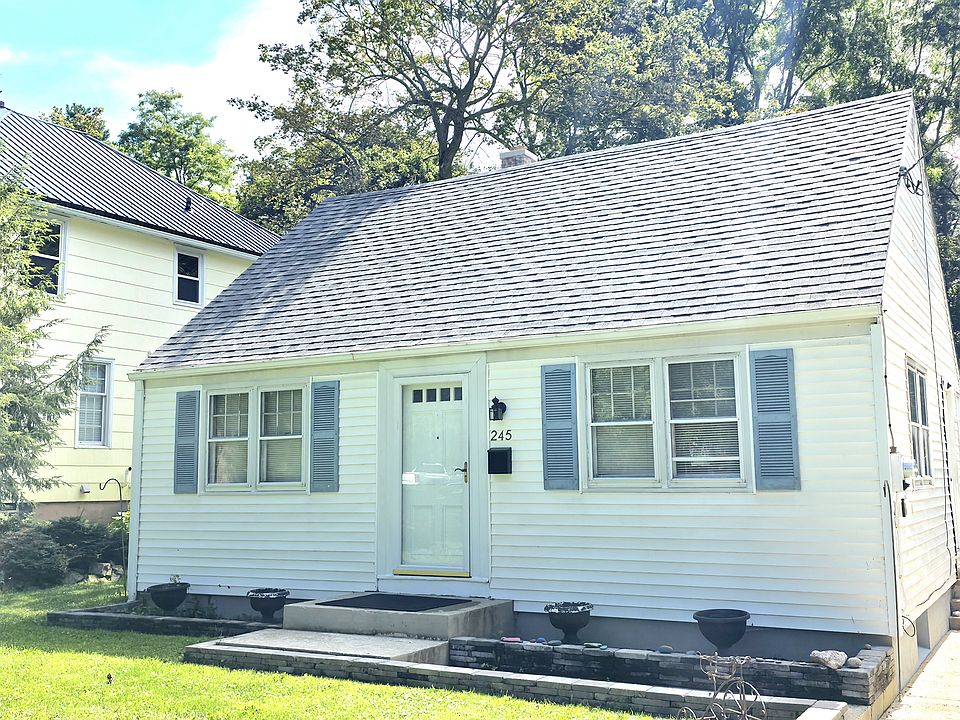 1st image of 245 Tuscarora St