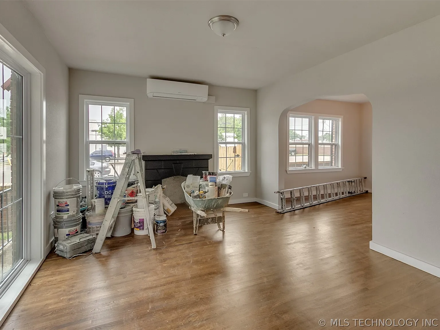 1 bed, 1.0 bath, $950 — Photo 3