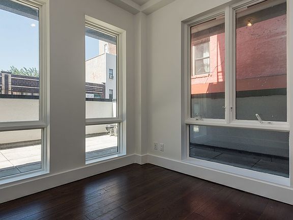 5th image of 49 Montrose Ave #2AA