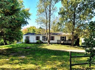 9540 S Carlson Rd, Fenwick, MI 48834