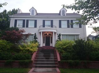 502 W Highland Dr, Seattle, WA 98119