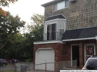 38 Dryden Ct, Staten Island, NY 10302