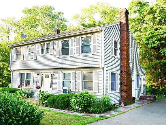 2nd image of 652 Oak St