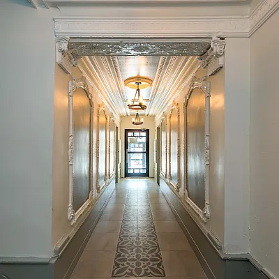 Rented by Nooklyn NYC LLC | media 24