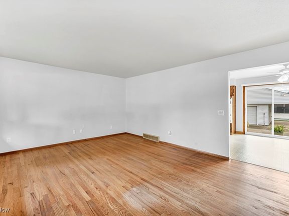 5th image of 1191 E 347th St