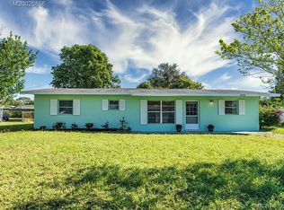2753 NE Spruce Ridge Ave, Jensen Beach, FL 34957
