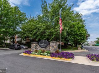 1507 Lincoln Way APT 101, McLean, VA 22102