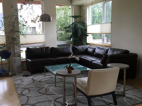 4th image of 5025 3rd St