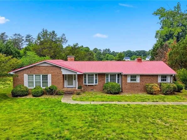 7813 Whipple Trl, Greensboro, NC 27455